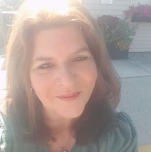 Meet your Posher, Eileen